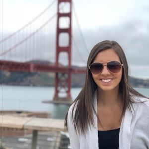 Meet your Posher, Hannah